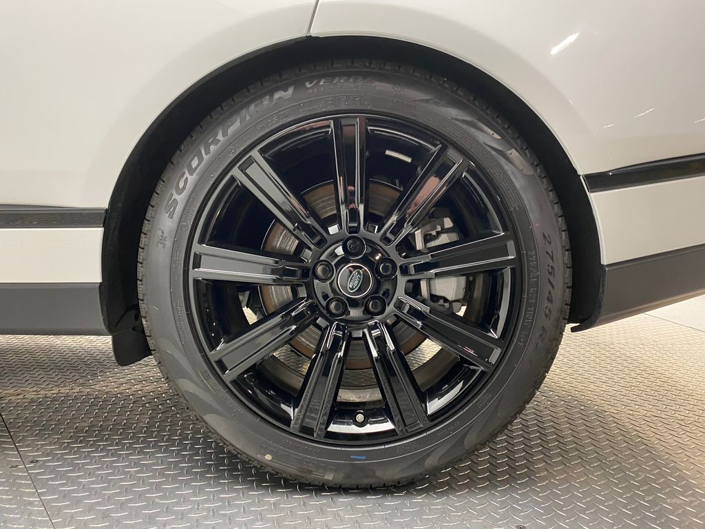 2020 Land Rover Range Rover HSE 9