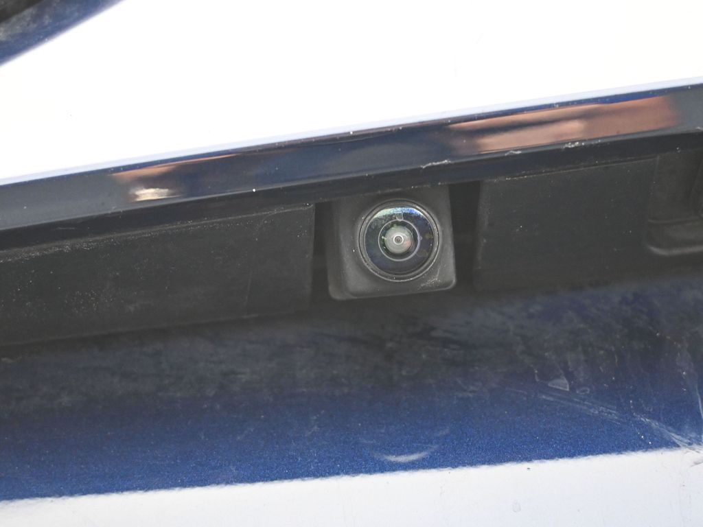 Used 2023 Cosmic Blue Metallic Mitsubishi SE Special Edition image 44