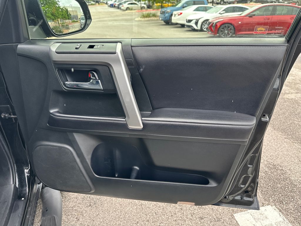 Used Car 2018 Toyota 4runner  Sr5 Premium For Sale Under $30,000 In Austin, Texas