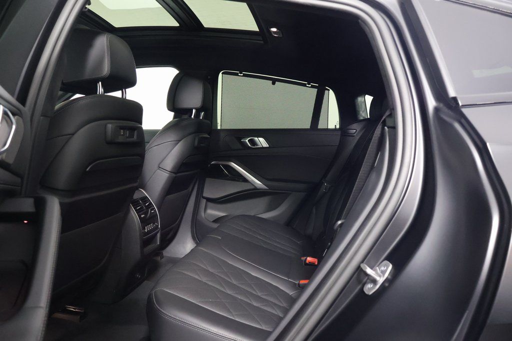 Thumbnail: 2023 BMW X6 - 11