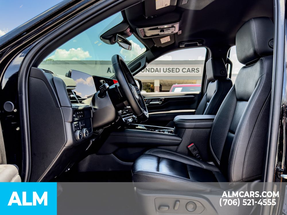Used 2025 Black Chevrolet LT image 15