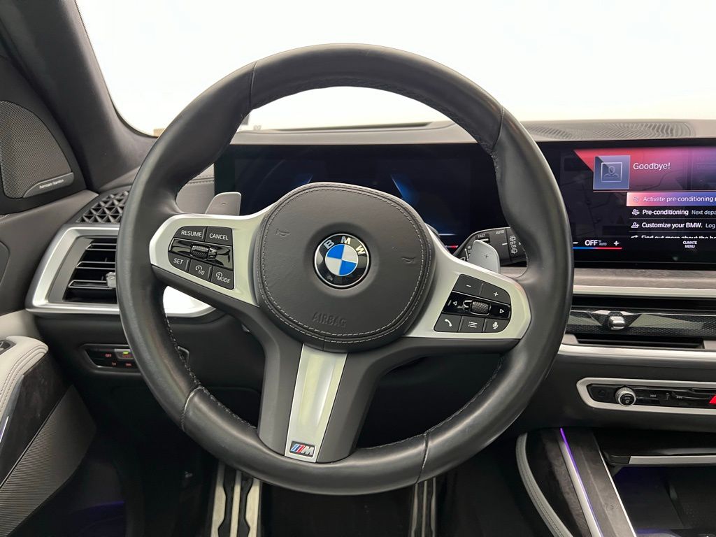 Thumbnail: 2023 BMW X7 - 18