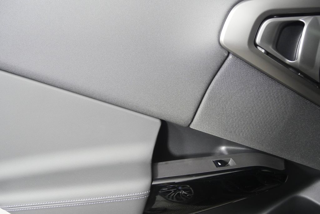 Thumbnail: 2026 BMW X3 - 14