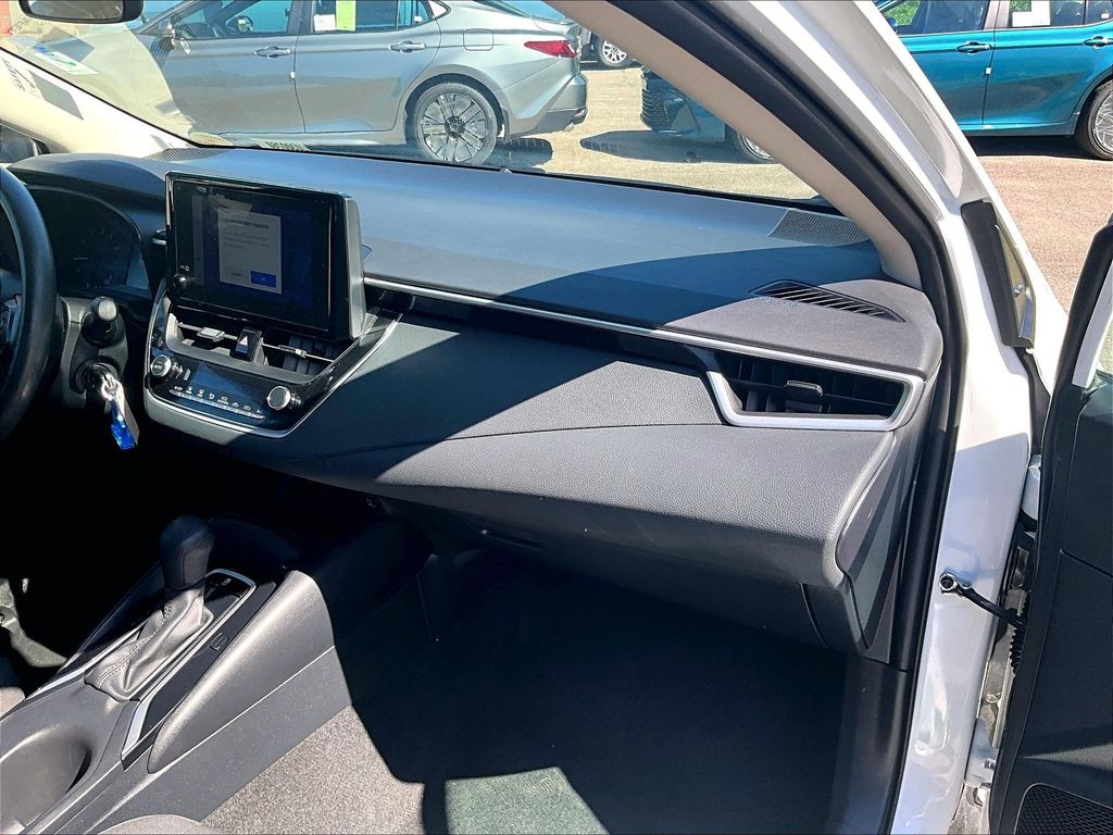 2023 Toyota Corolla — photo 13