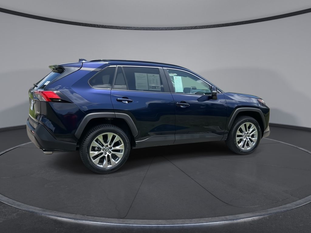 Thumbnail: 2023 Toyota RAV4 - 9
