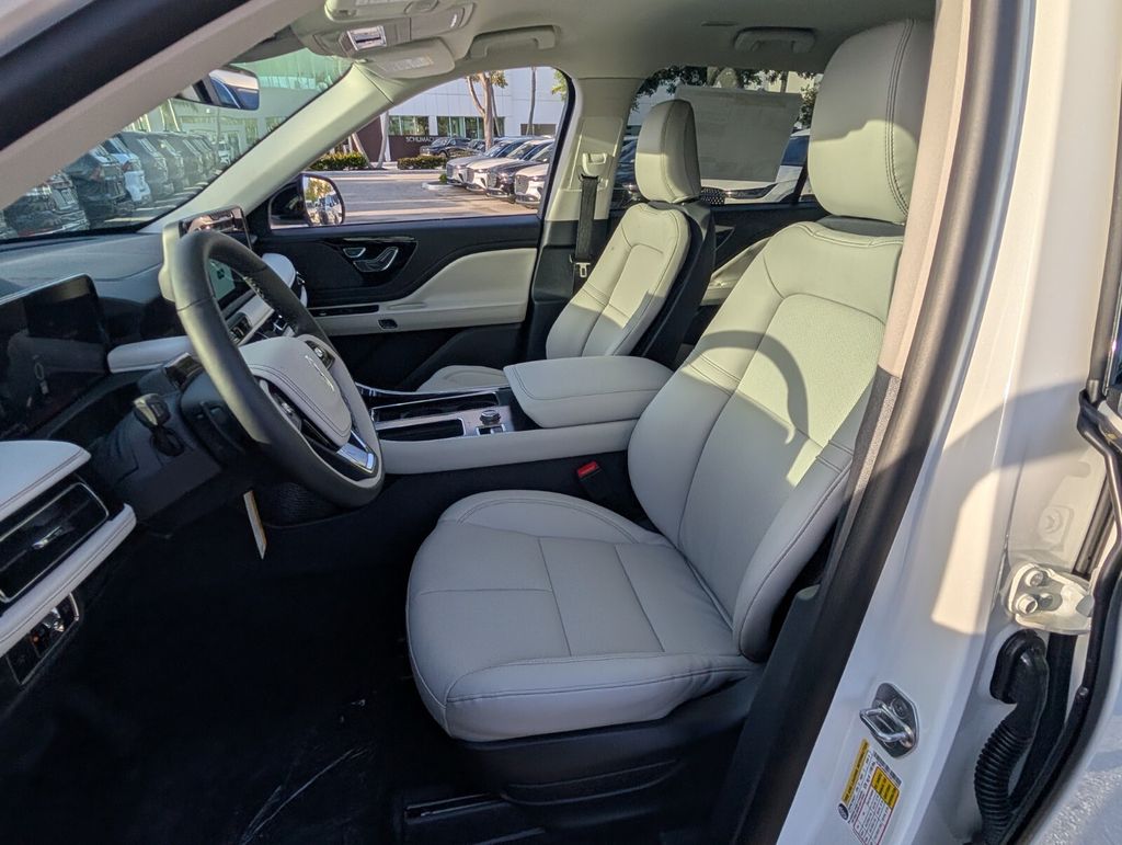 new 2026 Lincoln Aviator car, priced at $60,005