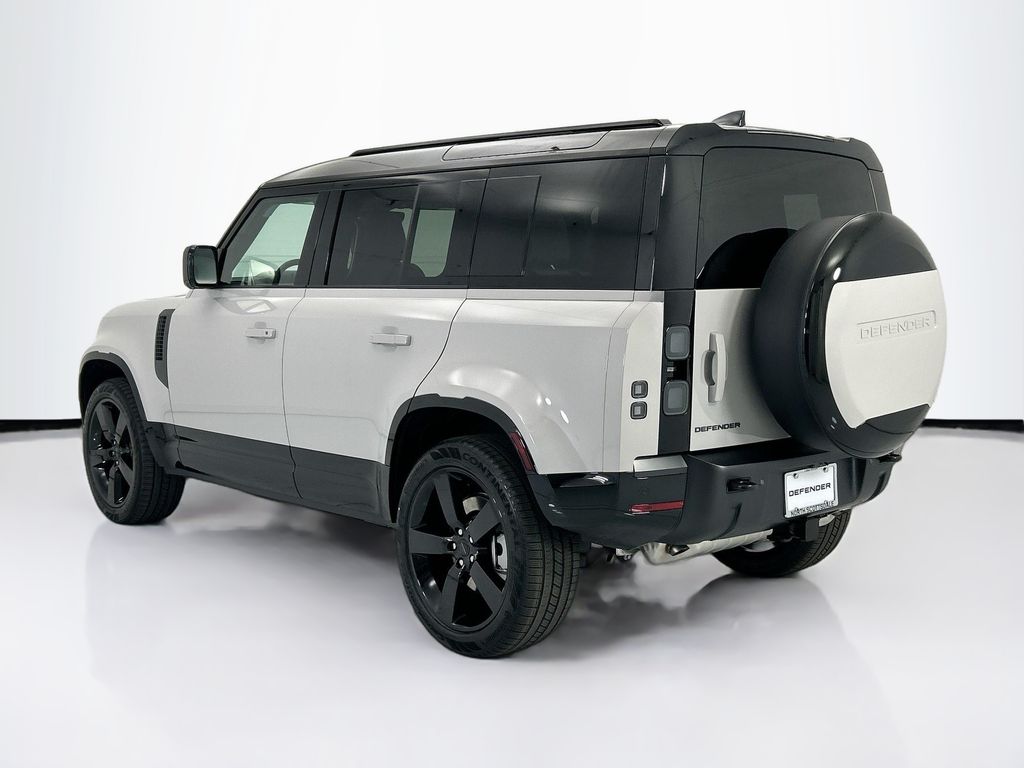 Thumbnail: 2026 Land Rover Defender - 7