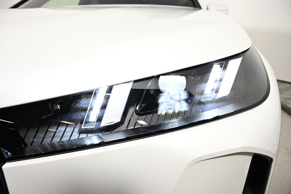 Thumbnail: 2026 BMW iX - 9