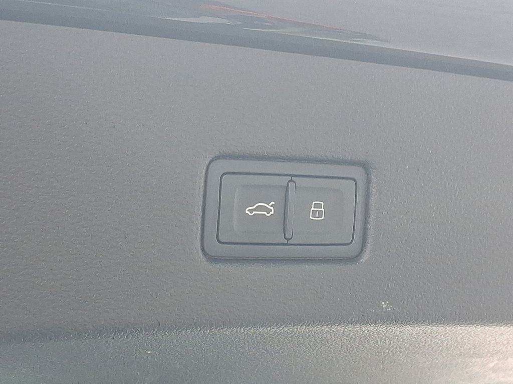 Thumbnail: 2022 Audi S7 - 30