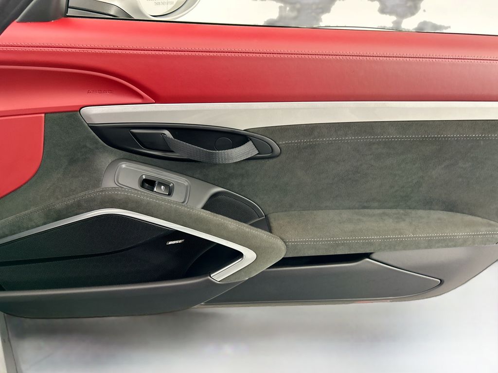 Thumbnail: 2021 Porsche  - 20