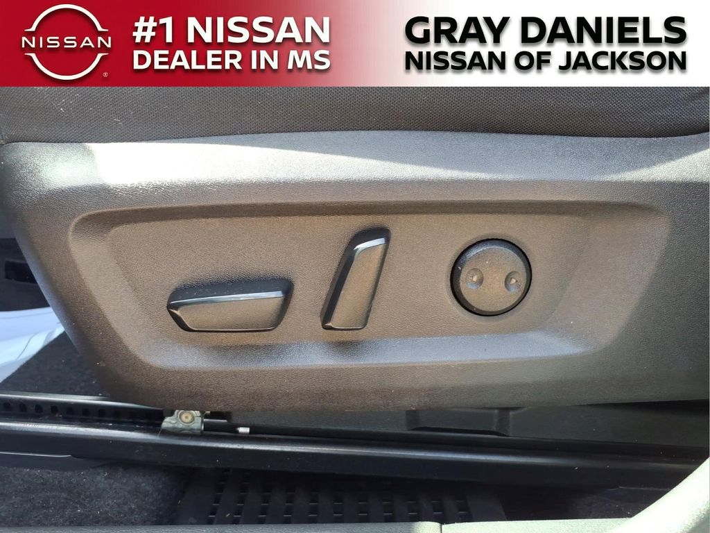 Used 2023 Nissan Rogue SUV