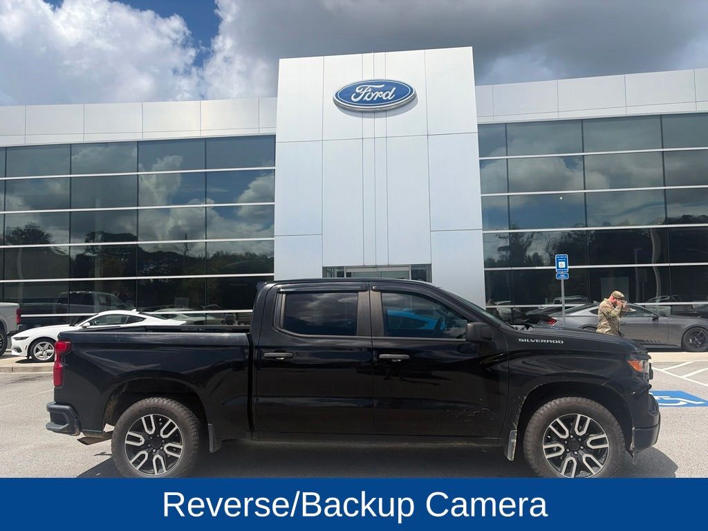 2022 Chevrolet Silverado 1500 Custom
