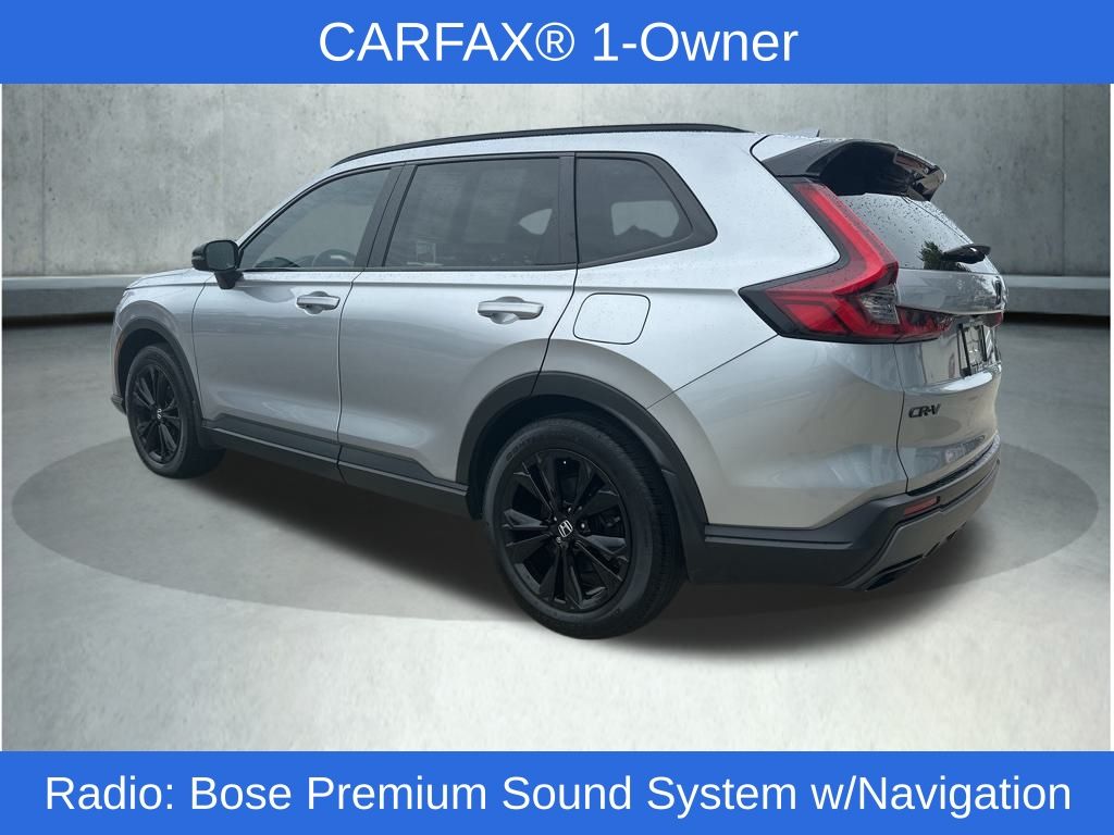 2023 Honda CR-V Hybrid Sport Touring photo 3