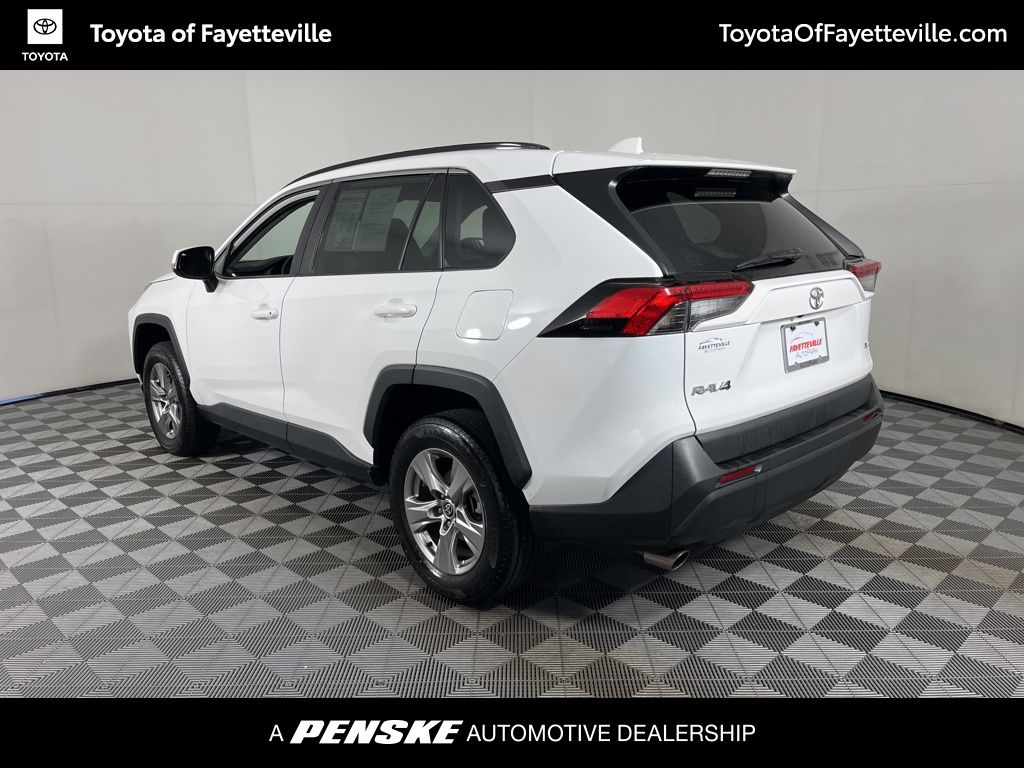 Thumbnail: 2022 Toyota RAV4 - 3