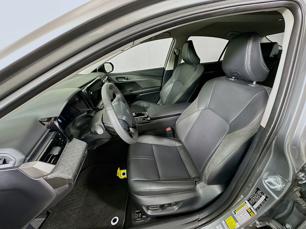 Thumbnail: 2025 Toyota Camry - 21