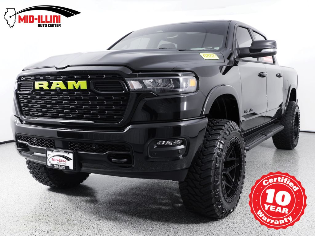 Diamond Black Crystal Pearlcoat 2026 RAM 1500 Big Horn Crew Cab 4WD Pickup Truck Four-Wheel Drive 8-Speed Automatic