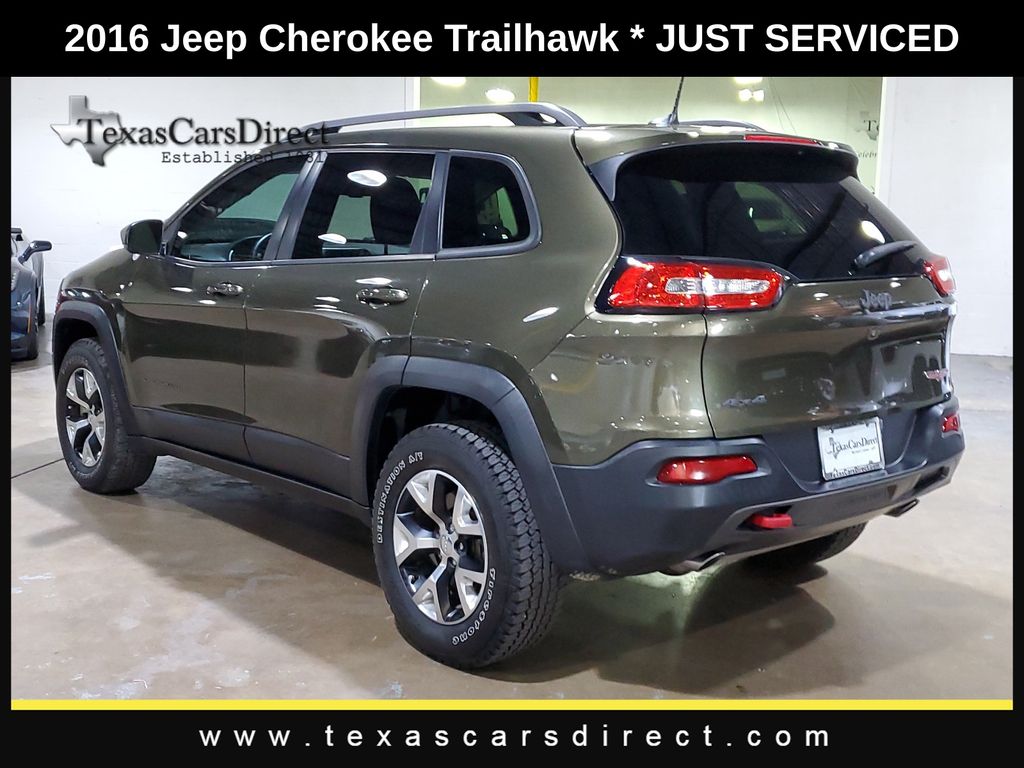 2016 Jeep Cherokee Trailhawk 13