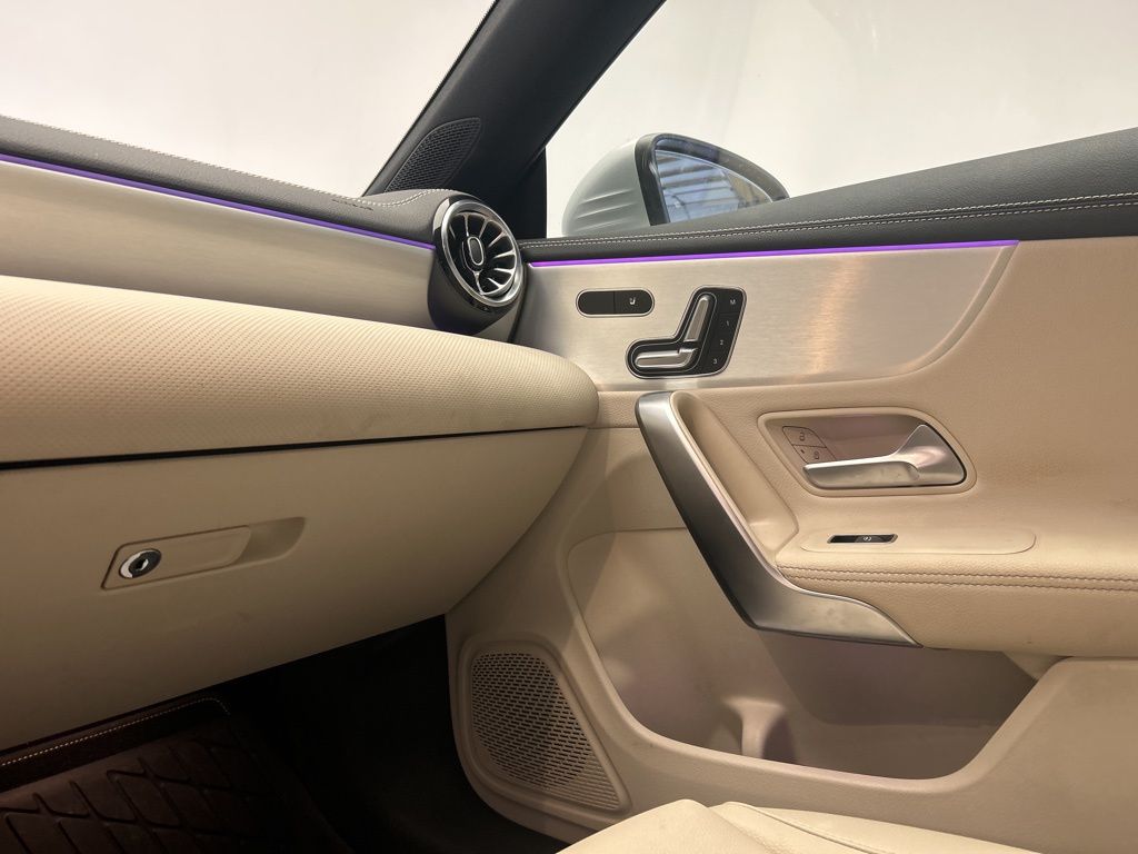 Thumbnail: 2022 Mercedes-Benz CLA - 21