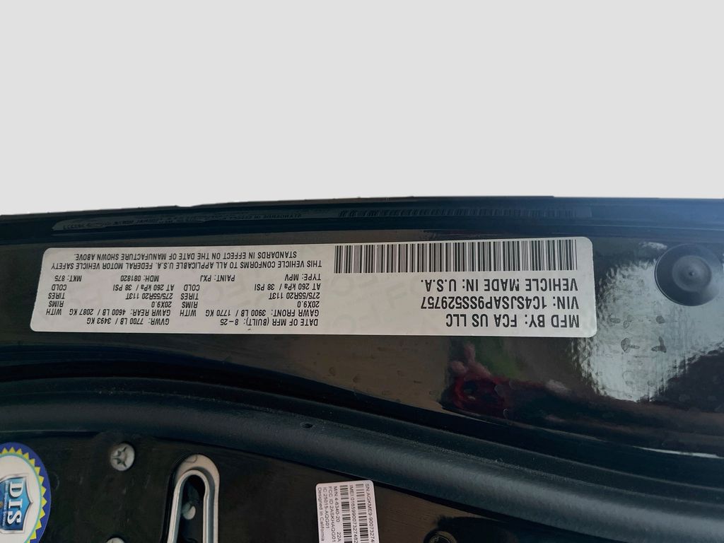 Used 2025 Black Jeep Base image 34