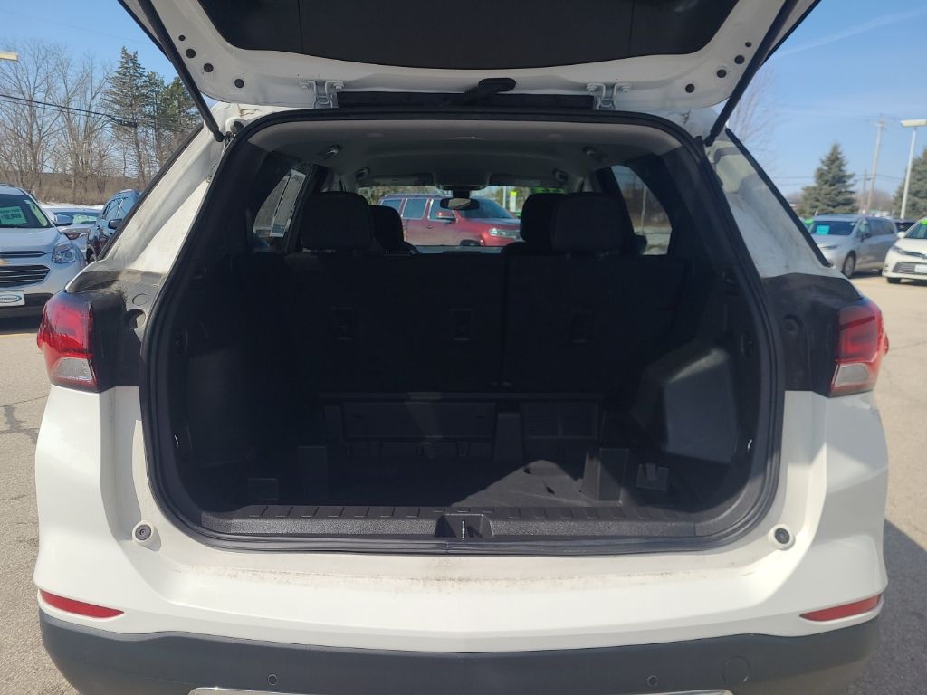 used 2022 Chevrolet Equinox car, priced at $15,390