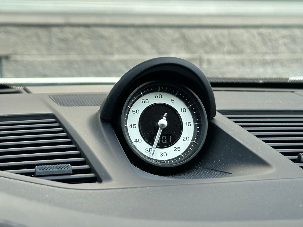 Thumbnail: 2024 Porsche 911 - 31