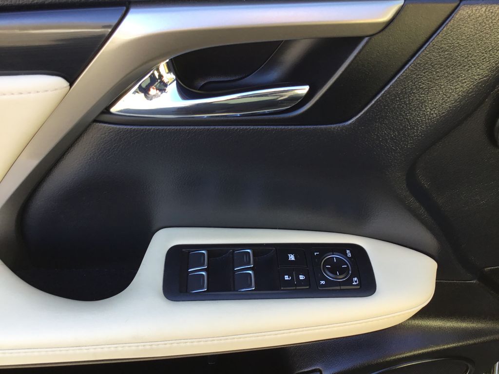 Thumbnail: 2022 Lexus RX - 18