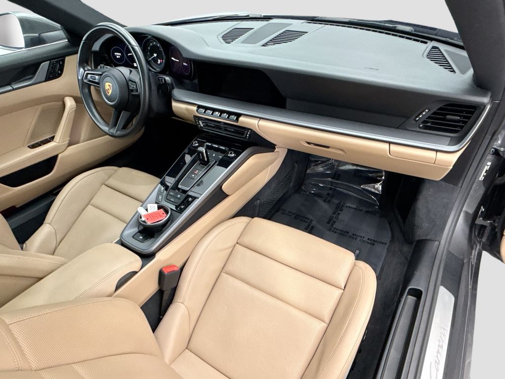 Thumbnail: 2021 Porsche 911 - 13