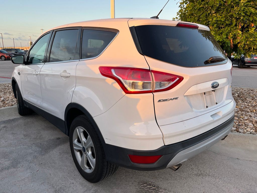 Thumbnail: 2015 Ford Escape - 3