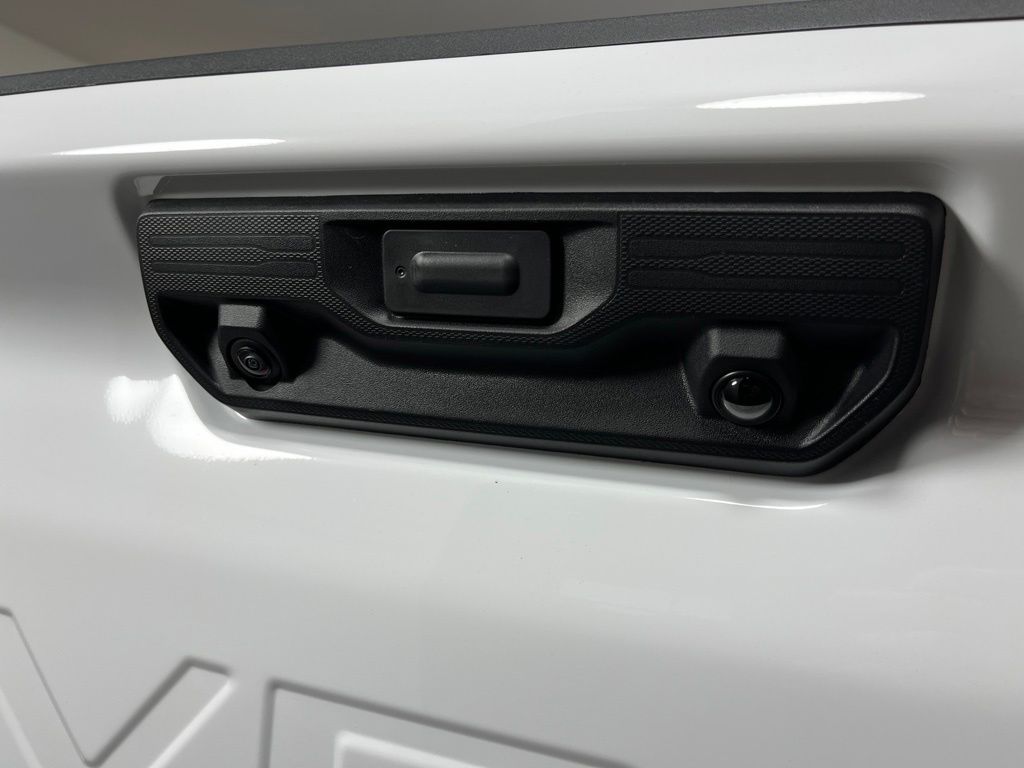 Thumbnail: 2026 Chevrolet Silverado 2500 - 22