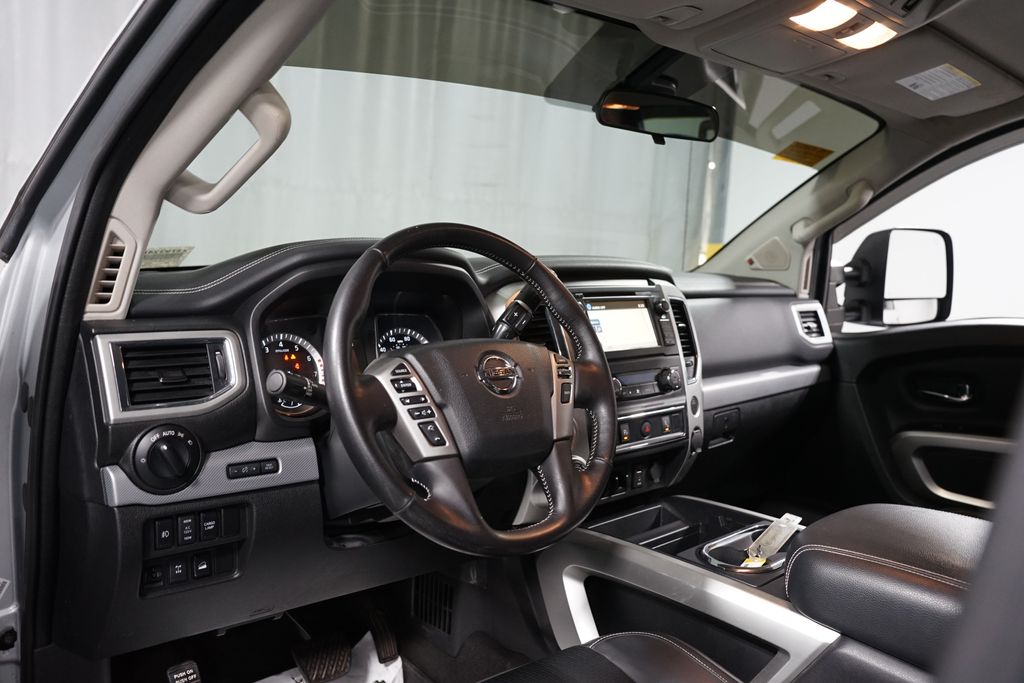Thumbnail: 2018 Nissan Titan - 12