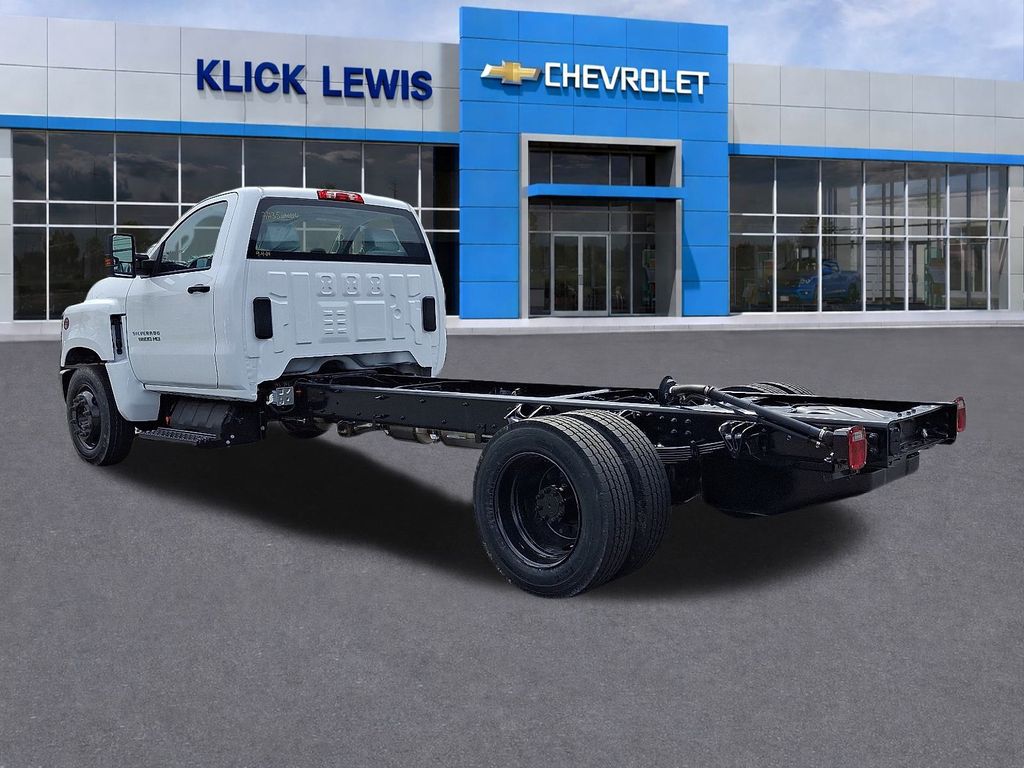 2024 Chevrolet Silverado 4500HD Work Truck - 3