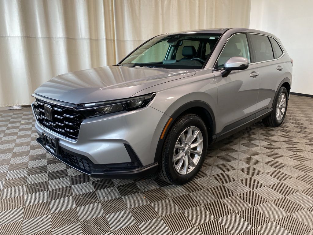 View vehicle photo 3