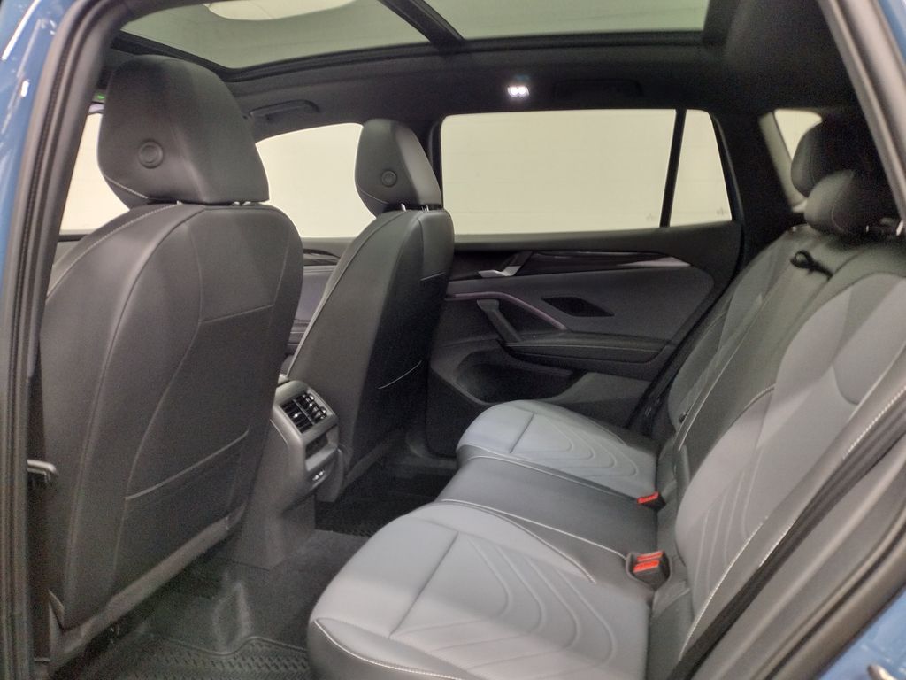 2025 Volkswagen Tiguan 2.0T SE R-Line Black