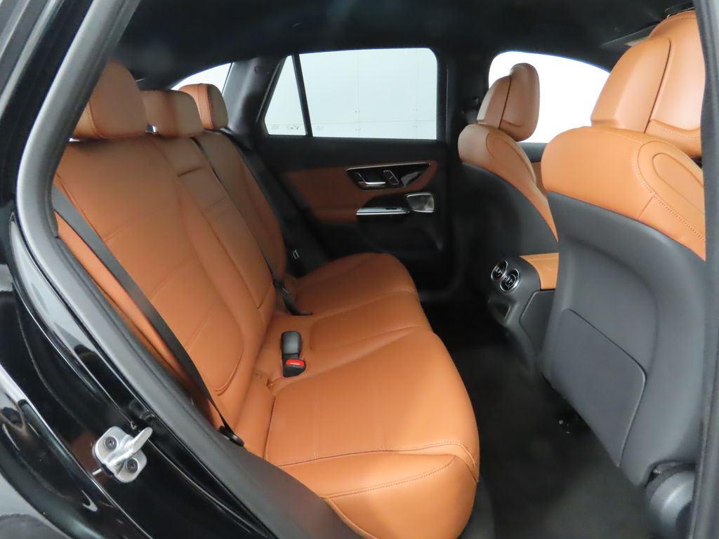Thumbnail: 2026 Mercedes-Benz GLC - 23