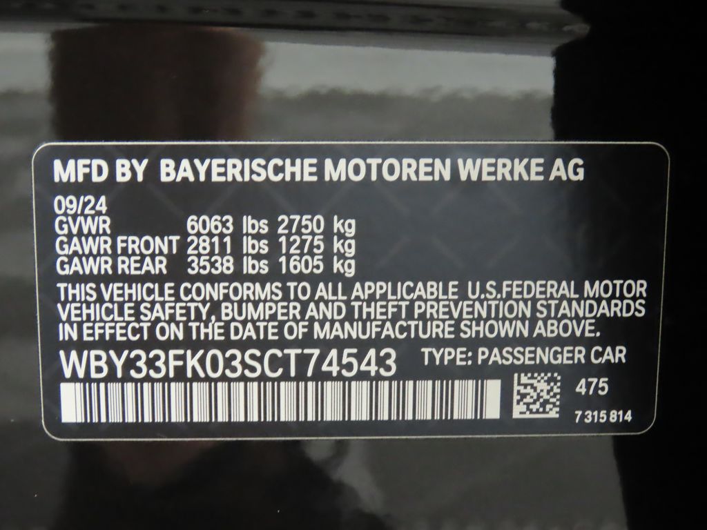 2025 BMW i5 eDrive40 32