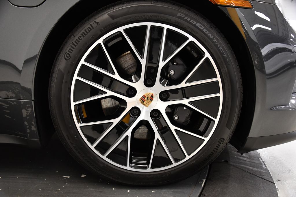 Thumbnail: 2025 Porsche Taycan - 16