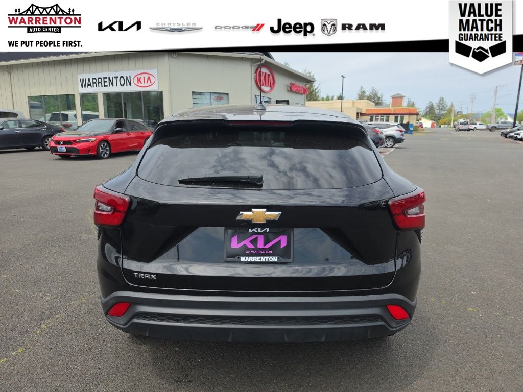 View vehicle photo 4