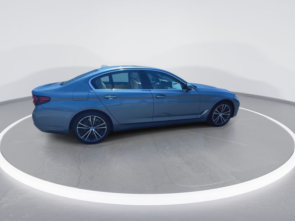 2022 BMW 5 Series 540i xDrive 9