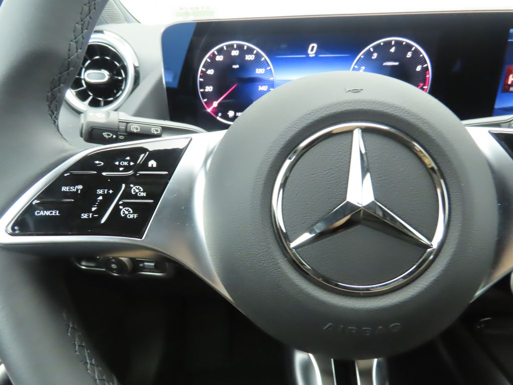 2025 Mercedes-Benz GLA 250 12