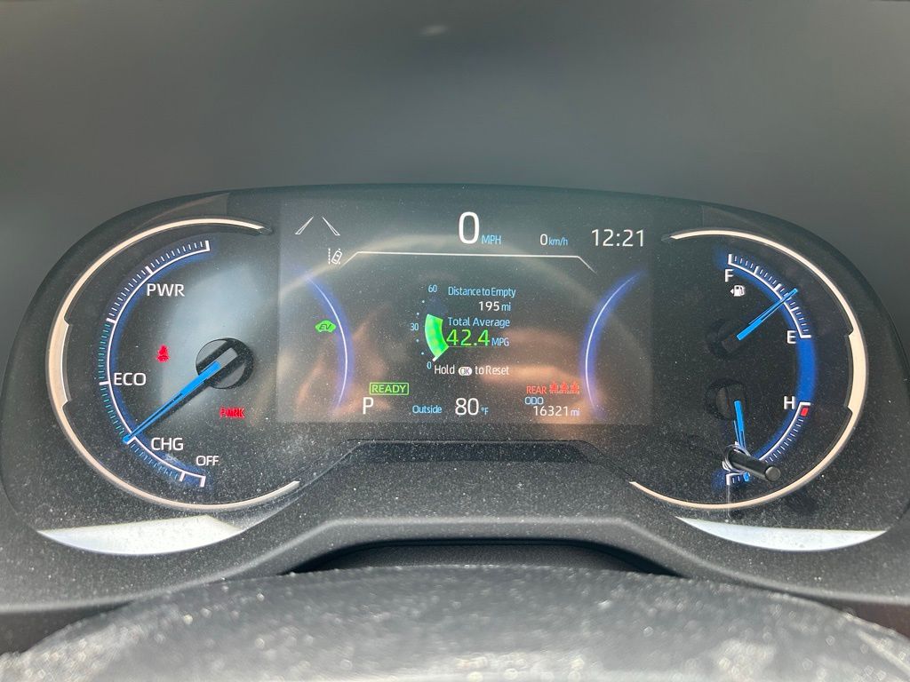 Thumbnail: 2025 Toyota RAV4 - 21