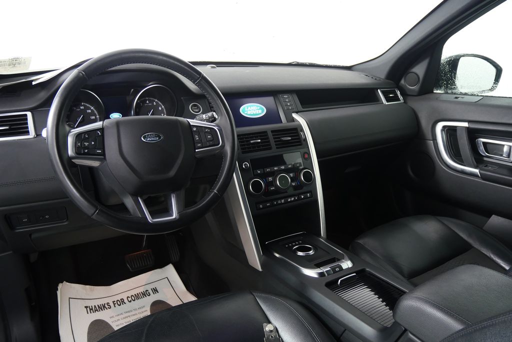 2018 Land Rover Discovery Sport SE 17
