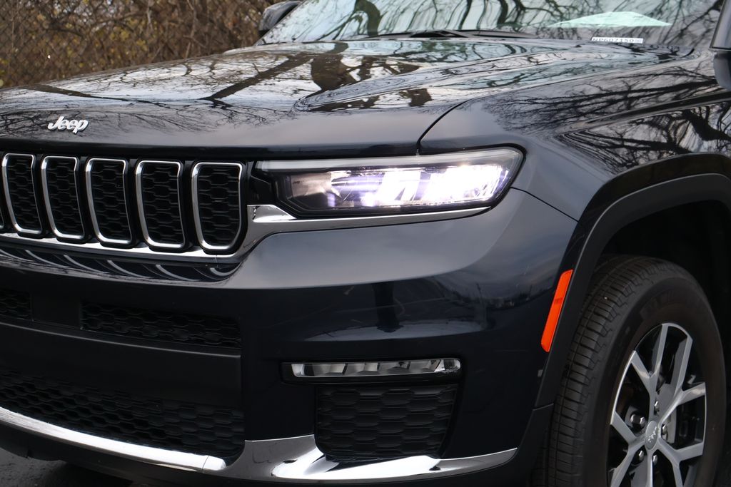 Thumbnail: 2024 Jeep Grand Cherokee L - 3
