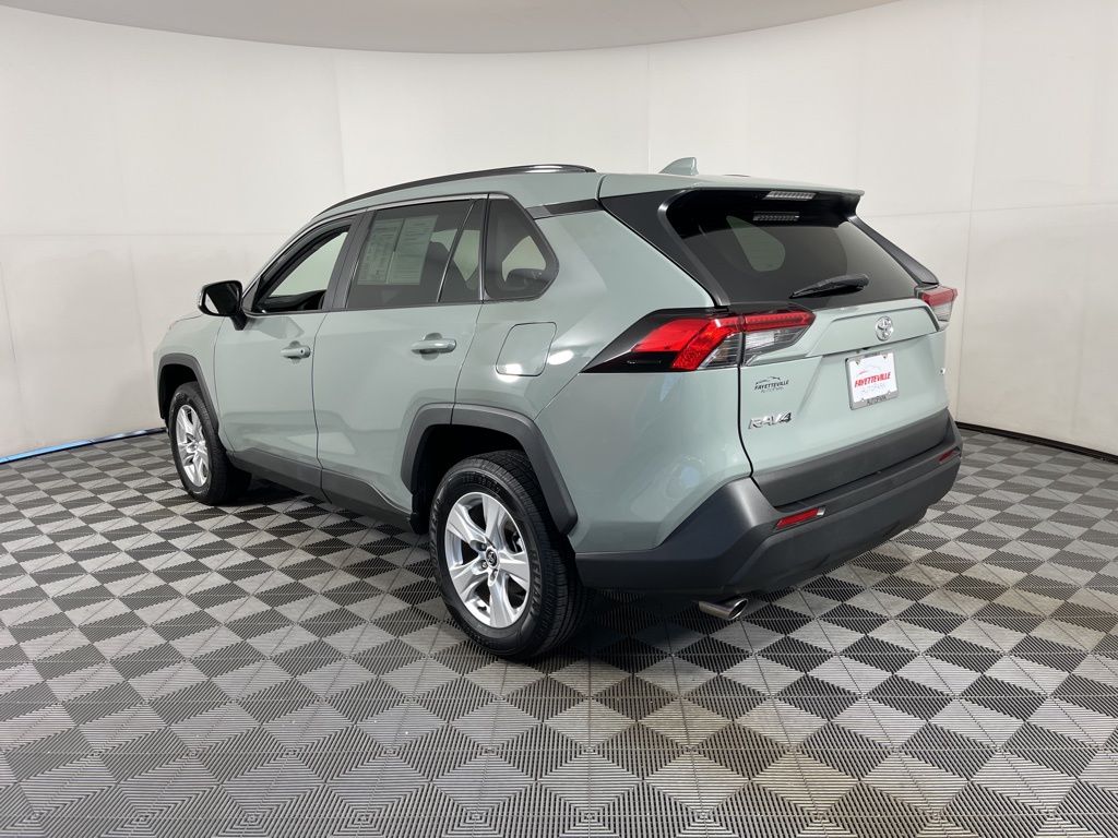 Thumbnail: 2020 Toyota RAV4 - 14