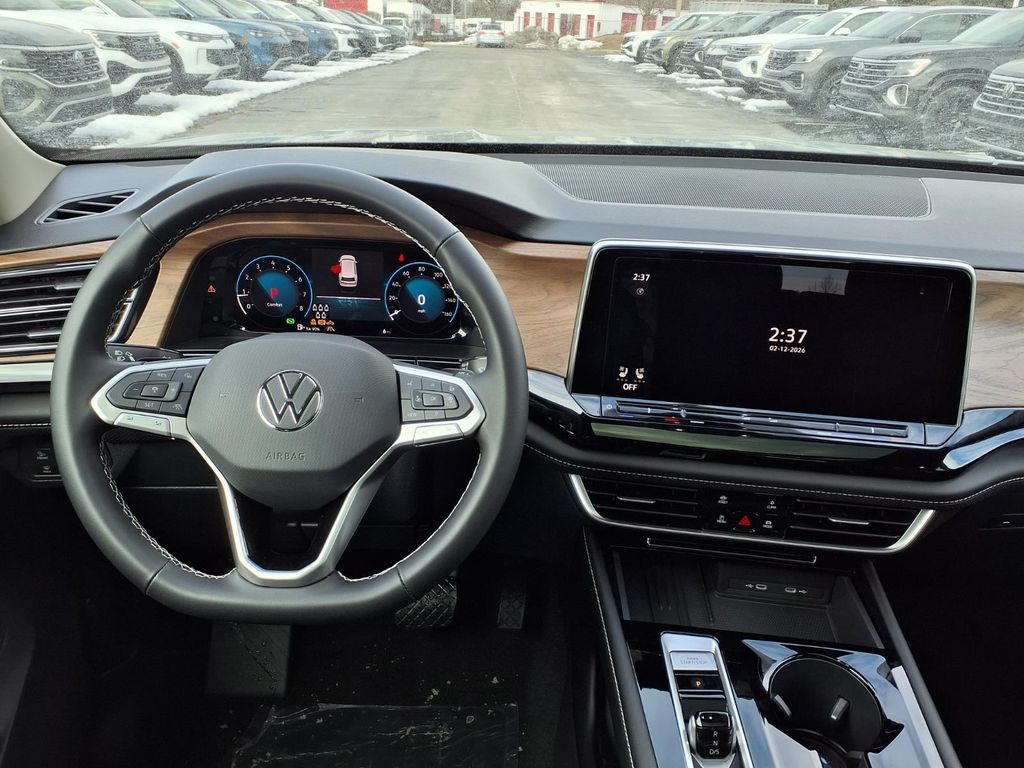 New 2026 Avocado Green Pearl Volkswagen 2.0T SE w/Technology image 9