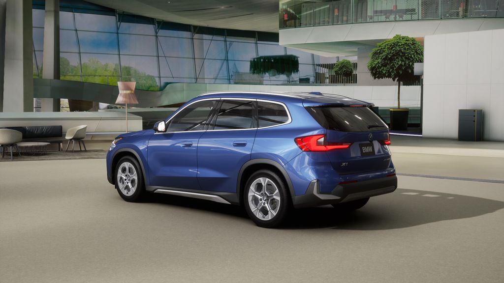 Thumbnail: 2025 BMW X1 - 25