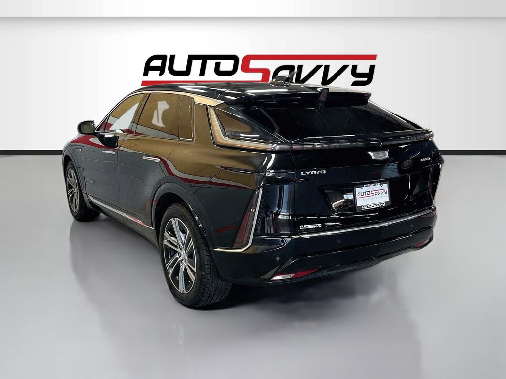 Used 2025 Stellar Black Metallic Cadillac Luxury image 5