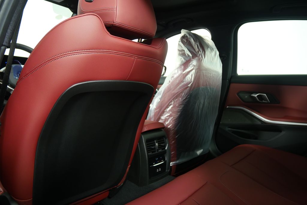 2025 BMW 3 Series 330i 16