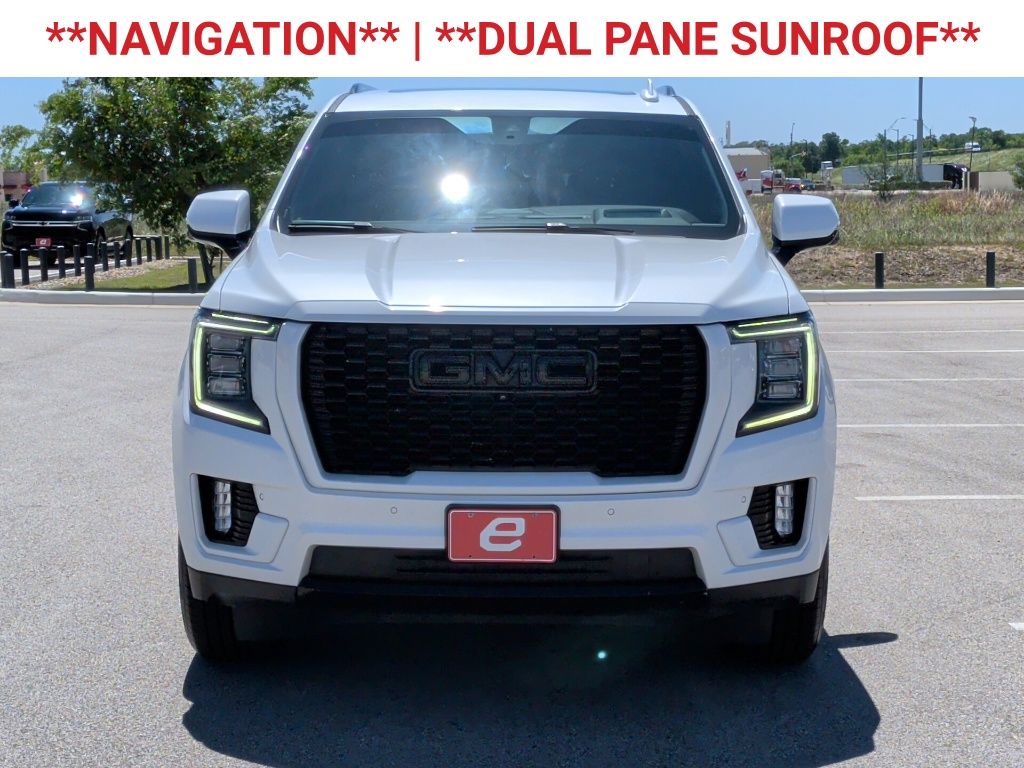 2022 GMC Yukon XL Denali - 1