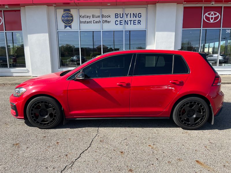 2021 Volkswagen Golf Gti 2.0T SE photo