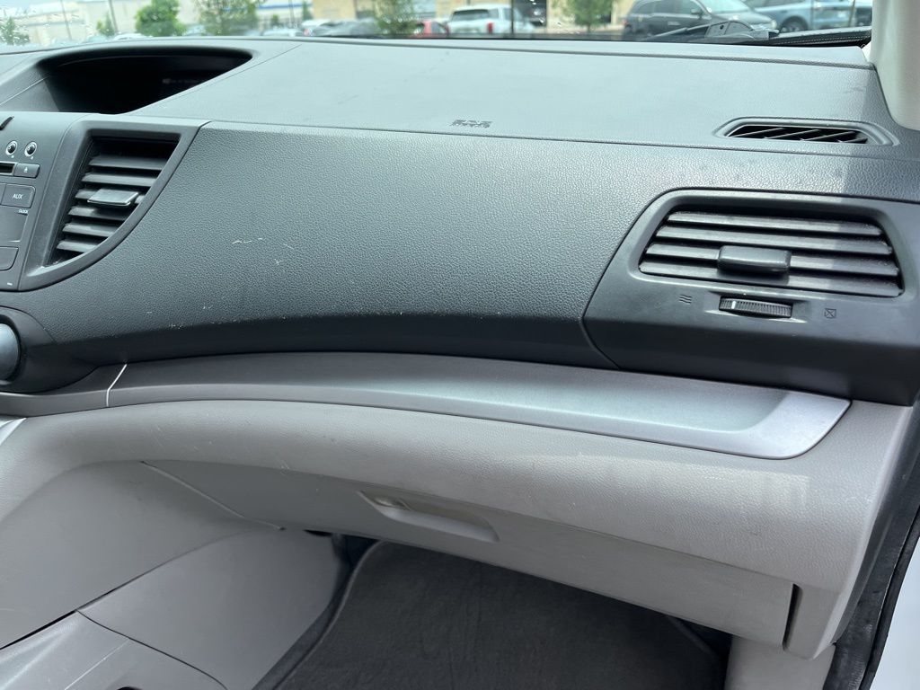 2012 Honda CR-V LX 28